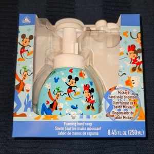 NIB Disney Parks Mickey Mouse & Friends Hand Soap Dispenser